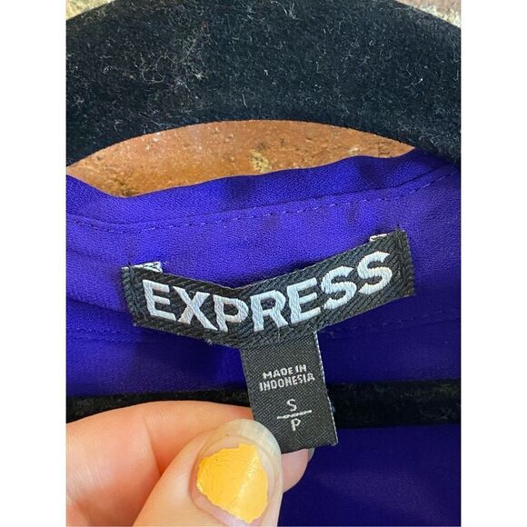 EXPRESS • Royal Blue Button-up Long Sleeve Semi-shear Blouse Top • Ladies Size S - Picture 3 of 10